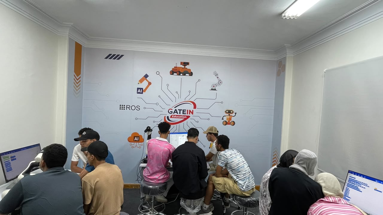 قاعة تدريب GateIn المجهزة بالكامل